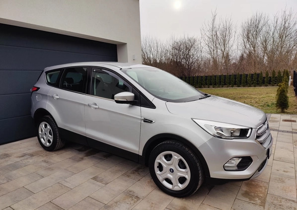 Ford Kuga cena 66900 przebieg: 104000, rok produkcji 2017 z Białystok małe 352